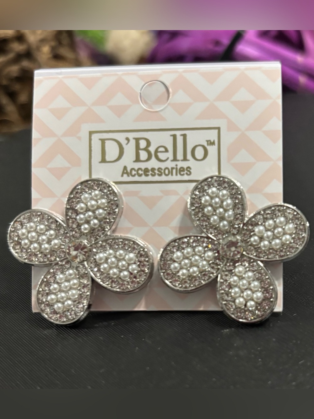 5/$25 (Pick 5 items for $25 Labeled) Crystal & FauxPearl Flower Stud Earrings
